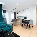 The Highest Penthouse In Lodz On B&B-Freeparking